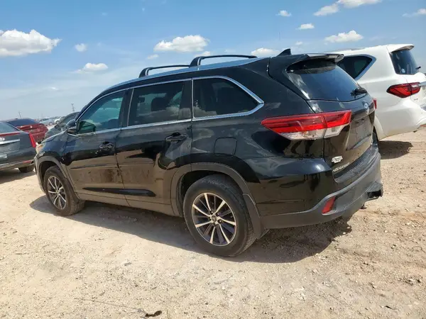 5TDJZRFH4KS591199 2019 TOYOTA HIGHLANDER - Image 2