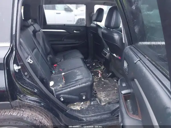 5TDJZRFH4KS593261 2019 TOYOTA HIGHLANDER - Image 8