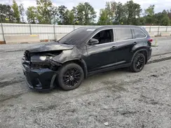 5TDJZRFH4KS594586 2019 TOYOTA HIGHLANDER