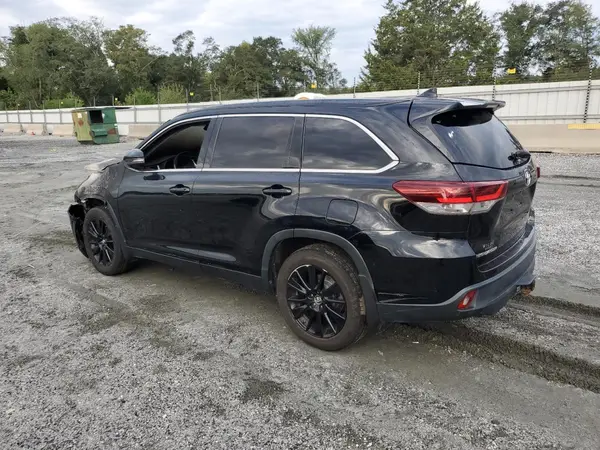 5TDJZRFH4KS594586 2019 TOYOTA HIGHLANDER - Image 2