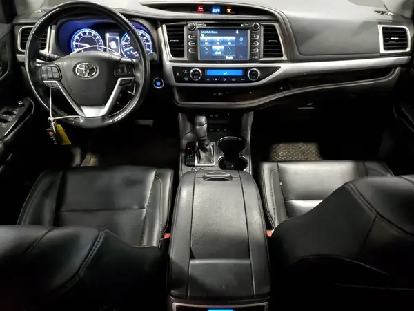 5TDJZRFH4KS594992 2019 TOYOTA HIGHLANDER - Image 8