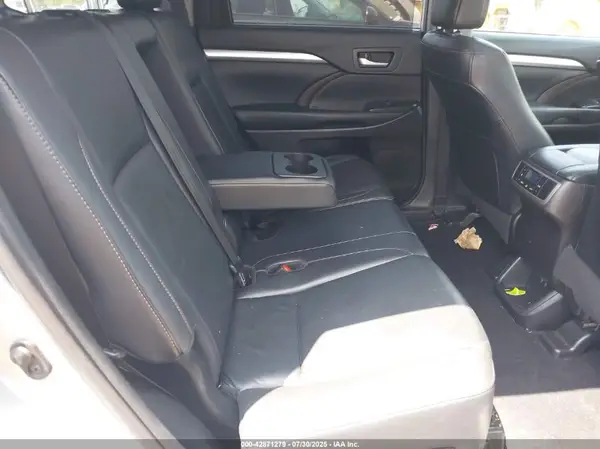 5TDJZRFH4KS597195 2019 TOYOTA HIGHLANDER - Image 8