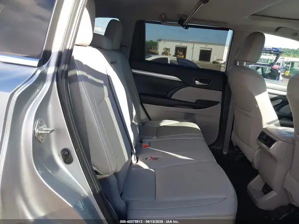 5TDJZRFH4KS605313 2019 TOYOTA HIGHLANDER - Image 8