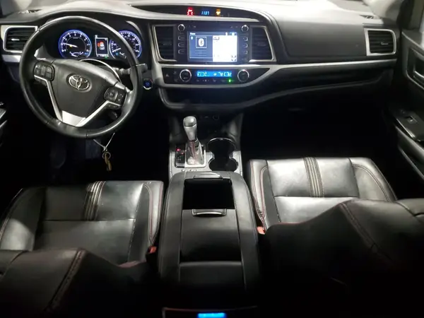 5TDJZRFH4KS606090 2019 TOYOTA HIGHLANDER - Image 8