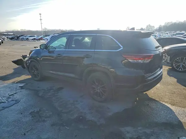5TDJZRFH4KS609538 2019 TOYOTA HIGHLANDER - Image 2