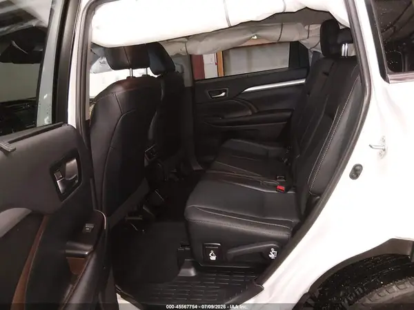 5TDJZRFH4KS611628 2019 TOYOTA HIGHLANDER - Image 8