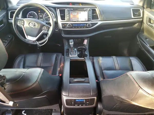 5TDJZRFH4KS613055 2019 TOYOTA HIGHLANDER - Image 8