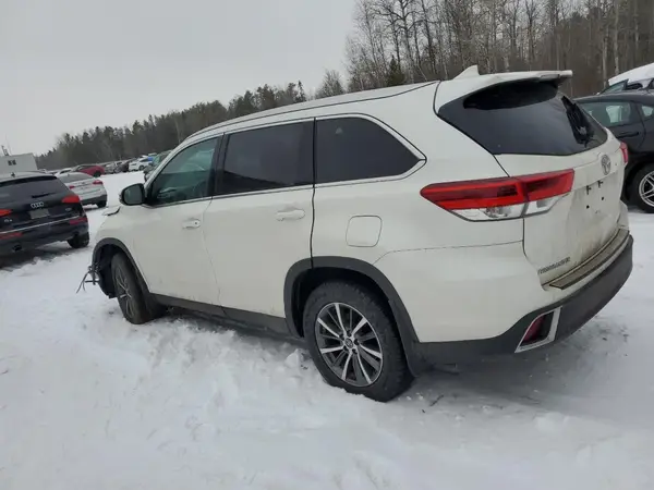 5TDJZRFH4KS617333 2019 TOYOTA HIGHLANDER - Image 2