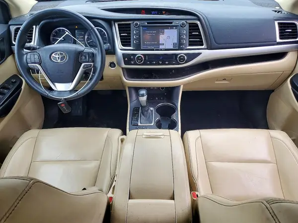 5TDJZRFH4KS619759 2019 TOYOTA HIGHLANDER - Image 8