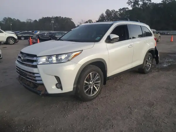 5TDJZRFH4KS619986 2019 TOYOTA HIGHLANDER - Image 1
