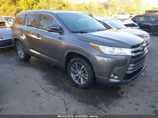 5TDJZRFH4KS620734 2019 TOYOTA HIGHLANDER - Image 1