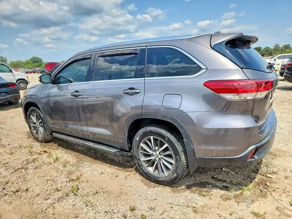 5TDJZRFH4KS622211 2019 TOYOTA HIGHLANDER - Image 2