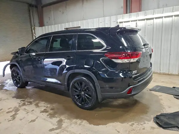 5TDJZRFH4KS622774 2019 TOYOTA HIGHLANDER - Image 2