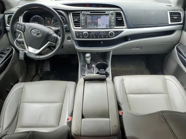 5TDJZRFH4KS629658 2019 TOYOTA HIGHLANDER - Image 8