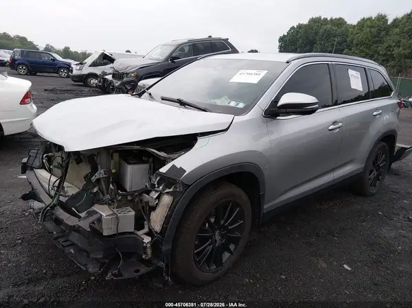 5TDJZRFH4KS708313 2019 TOYOTA HIGHLANDER - Image 2