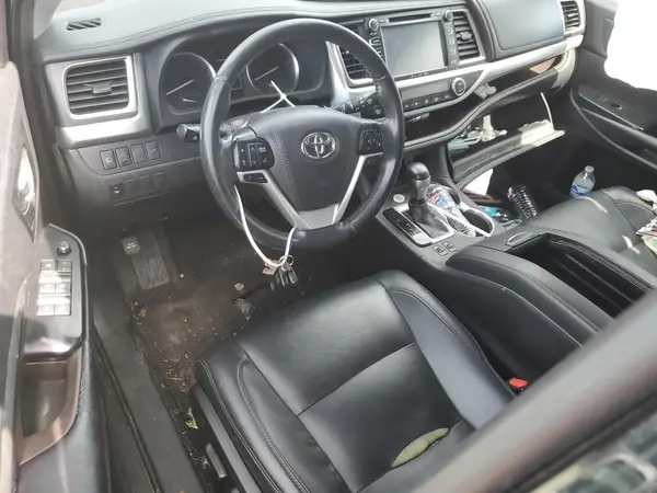 5TDJZRFH4KS715620 2019 TOYOTA HIGHLANDER - Image 8