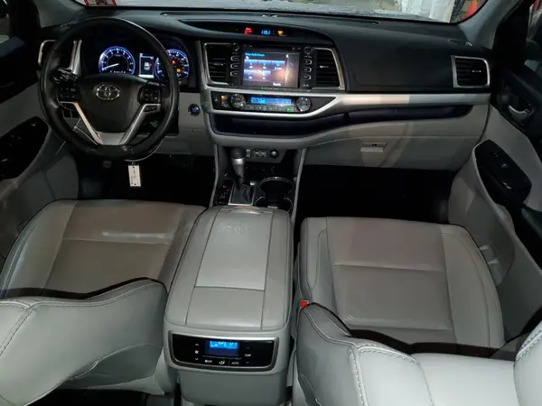 5TDJZRFH4KS726195 2019 TOYOTA HIGHLANDER - Image 8