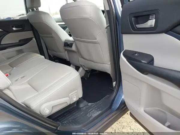5TDJZRFH4KS729422 2019 TOYOTA HIGHLANDER - Image 8
