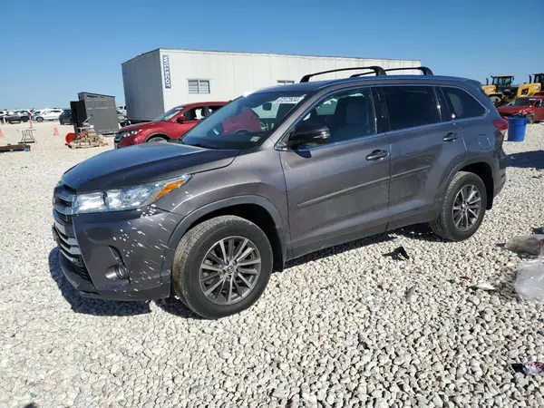 5TDJZRFH4KS733390 2019 TOYOTA HIGHLANDER - Image 1