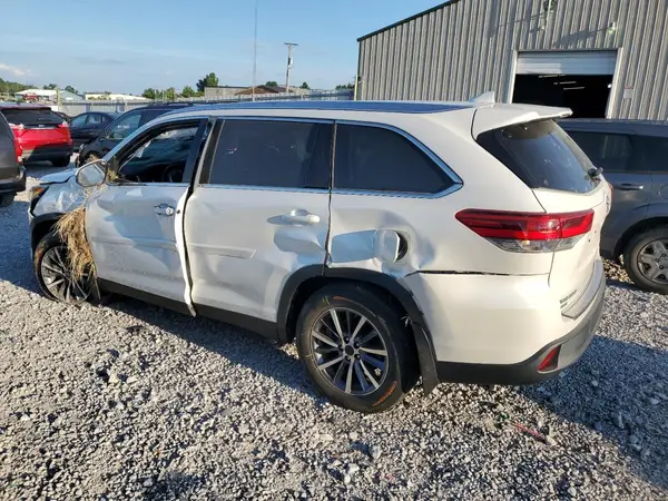 5TDJZRFH4KS735222 2019 TOYOTA HIGHLANDER - Image 2