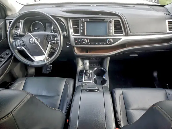 5TDJZRFH4KS740629 2019 TOYOTA HIGHLANDER - Image 8