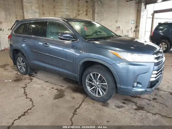 5TDJZRFH4KS747306 2019 TOYOTA HIGHLANDER - Image 1