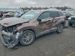 5TDJZRFH4KS918684 2019 TOYOTA HIGHLANDER