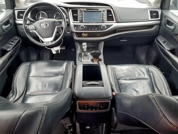 5TDJZRFH4KS918684 2019 TOYOTA HIGHLANDER - Image 8