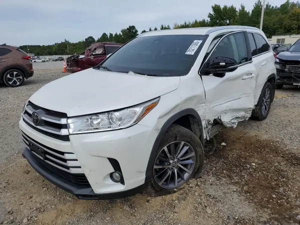 5TDJZRFH4KS919642 2019 TOYOTA HIGHLANDER - Image 1