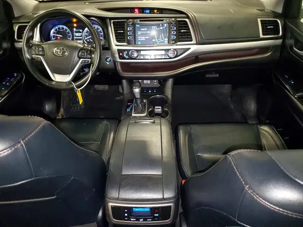 5TDJZRFH4KS920290 2019 TOYOTA HIGHLANDER - Image 8