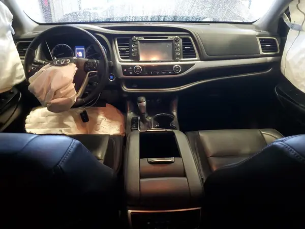 5TDJZRFH4KS926204 2019 TOYOTA HIGHLANDER - Image 8