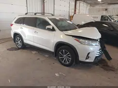 5TDJZRFH4KS928051 2019 TOYOTA HIGHLANDER