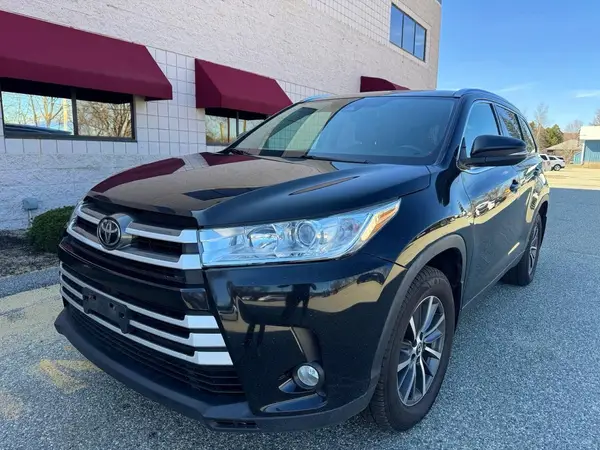 5TDJZRFH4KS930480 2019 TOYOTA HIGHLANDER - Image 2
