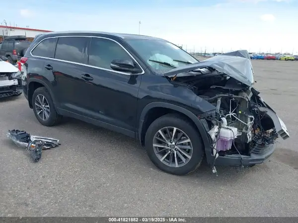 5TDJZRFH4KS936151 2019 TOYOTA HIGHLANDER - Image 1