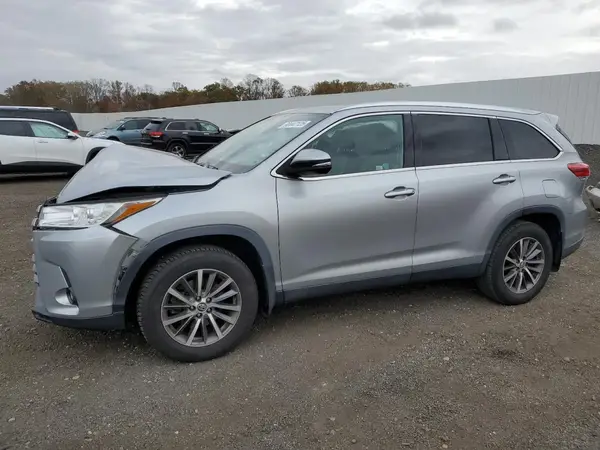 5TDJZRFH4KS938577 2019 TOYOTA HIGHLANDER - Image 1