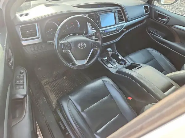 5TDJZRFH4KS949238 2019 TOYOTA HIGHLANDER - Image 8