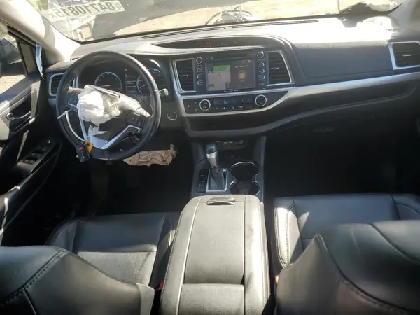 5TDJZRFH4KS955735 2019 TOYOTA HIGHLANDER - Image 8