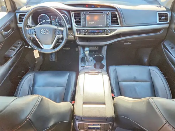 5TDJZRFH4KS959316 2019 TOYOTA HIGHLANDER - Image 8
