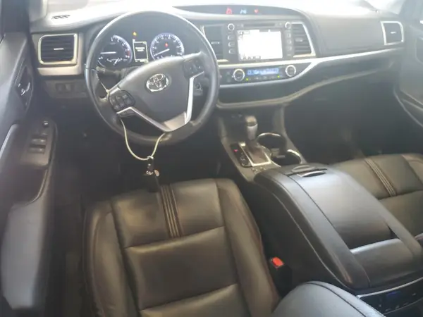 5TDJZRFH4KS961695 2019 TOYOTA HIGHLANDER - Image 8