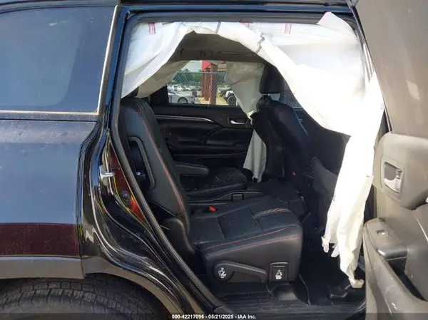 5TDJZRFH4KS969764 2019 TOYOTA HIGHLANDER - Image 8