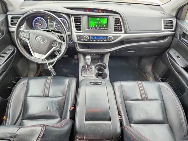 5TDJZRFH4KS970185 2019 TOYOTA HIGHLANDER - Image 8