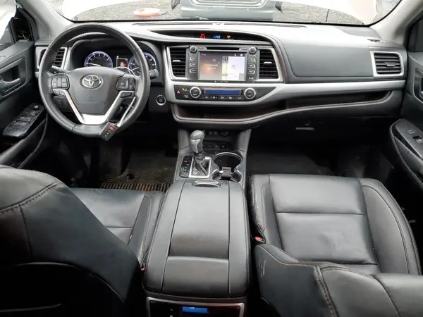 5TDJZRFH4KS971708 2019 TOYOTA HIGHLANDER - Image 8
