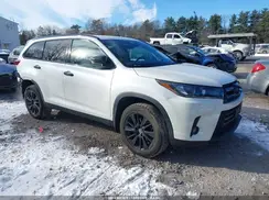 5TDJZRFH4KS975659 2019 TOYOTA HIGHLANDER