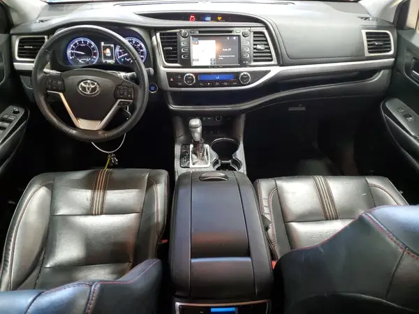 5TDJZRFH4KS984703 2019 TOYOTA HIGHLANDER - Image 8