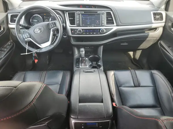 5TDJZRFH4KS985172 2019 TOYOTA HIGHLANDER - Image 8