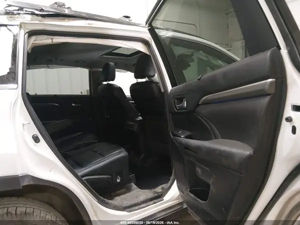 5TDJZRFH5HS361101 2017 TOYOTA HIGHLANDER - Image 8