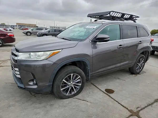 5TDJZRFH5HS366072 2017 TOYOTA HIGHLANDER - Image 1