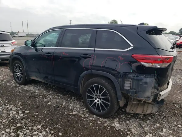 5TDJZRFH5HS371630 2017 TOYOTA HIGHLANDER - Image 2