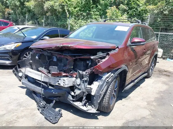 5TDJZRFH5HS375144 2017 TOYOTA HIGHLANDER - Image 2