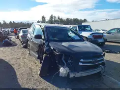 5TDJZRFH5HS377556 2017 TOYOTA HIGHLANDER